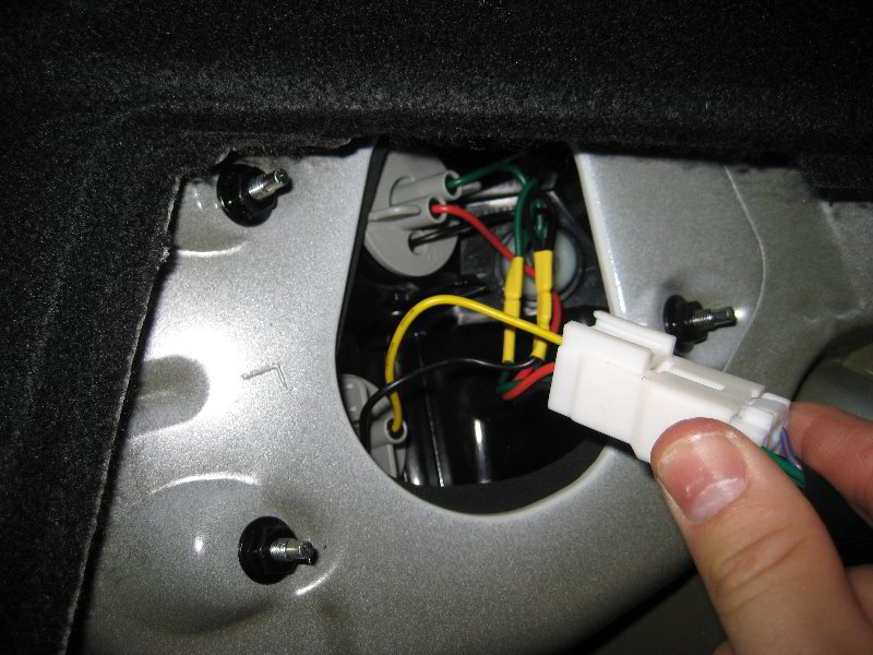 Kia-Optima-Tail-Light-Bulbs-Replacement-Guide-006