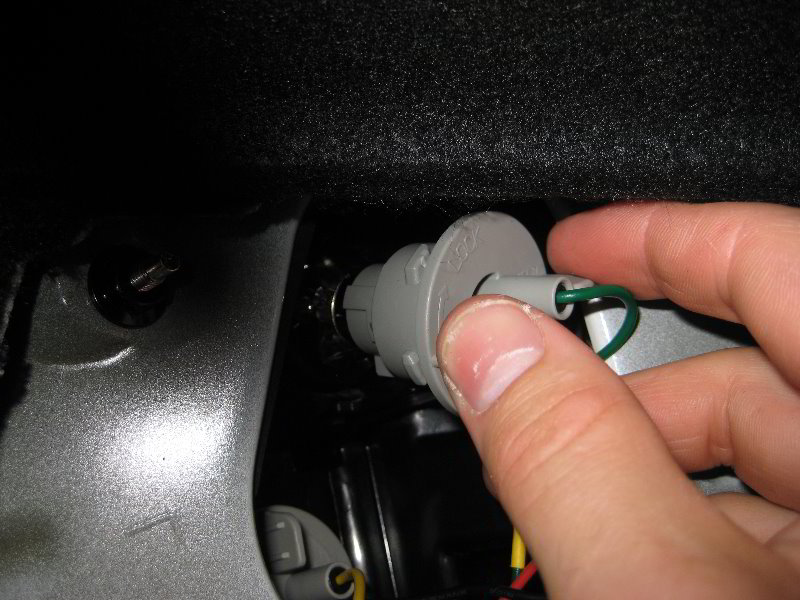 Kia-Optima-Tail-Light-Bulbs-Replacement-Guide-011