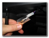 Kia-Rio-Glove-Box-Light-Bulb-Replacement-Guide-004