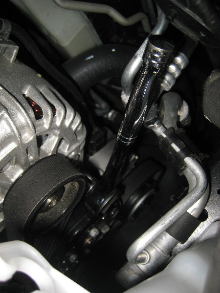 Kia-Rio-Serpentine-Accessory-Belt-Replacement-Guide-006