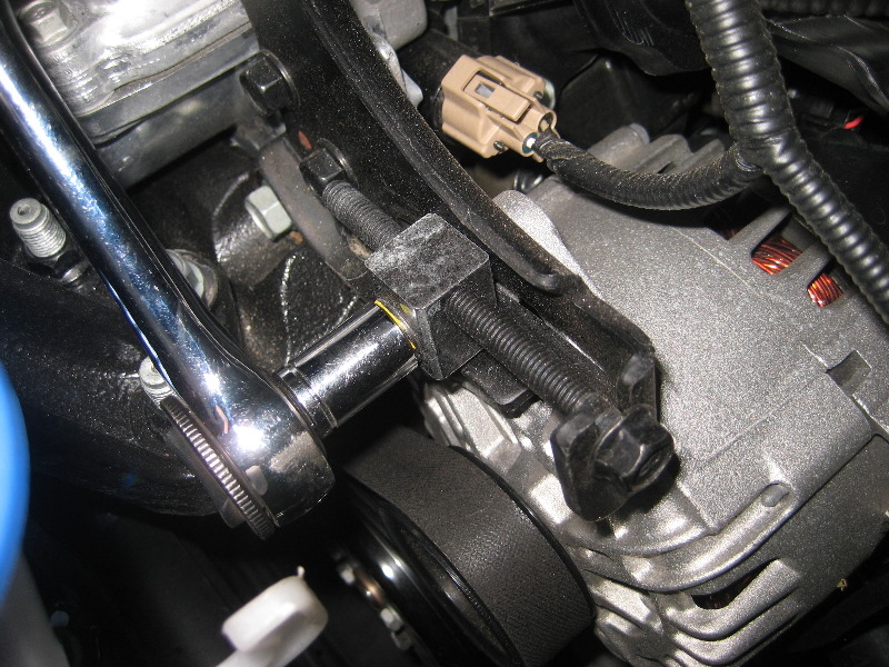 Kia-Rio-Serpentine-Accessory-Belt-Replacement-Guide-010