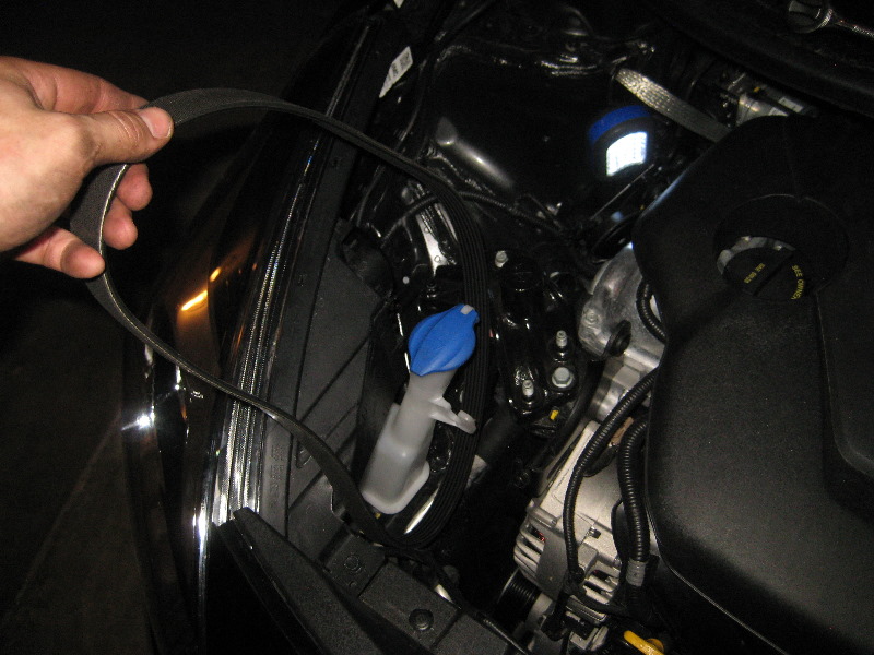 Kia-Rio-Serpentine-Accessory-Belt-Replacement-Guide-018