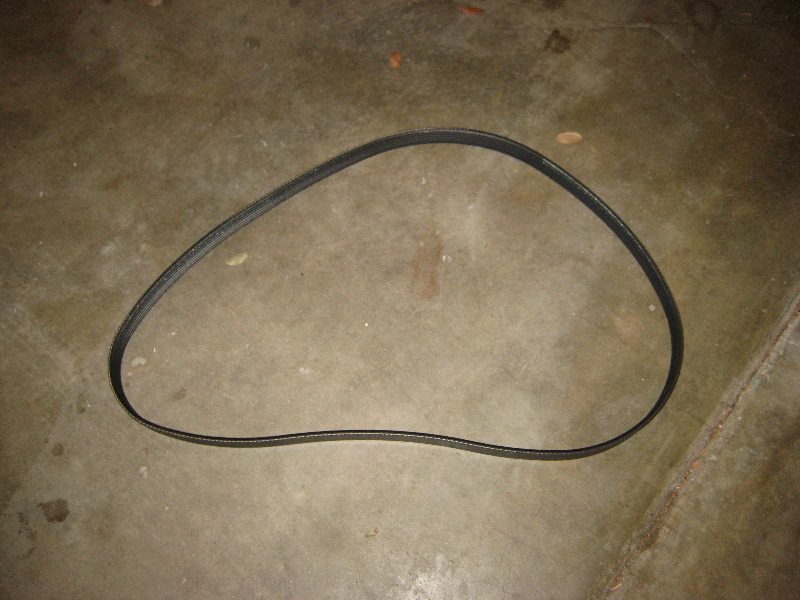 Kia-Rio-Serpentine-Accessory-Belt-Replacement-Guide-019