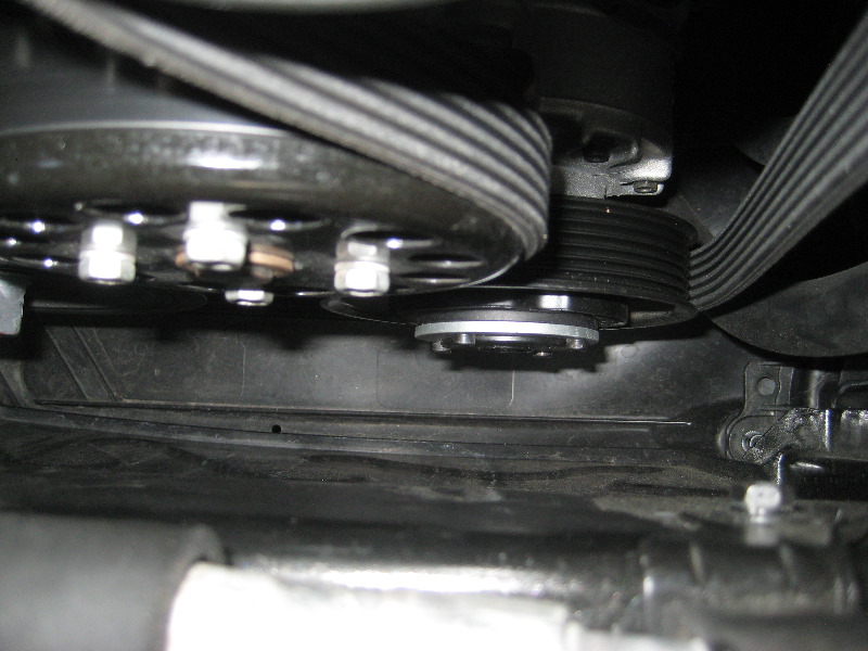 KiaRioSerpentineAccessoryBeltReplacementGuide023