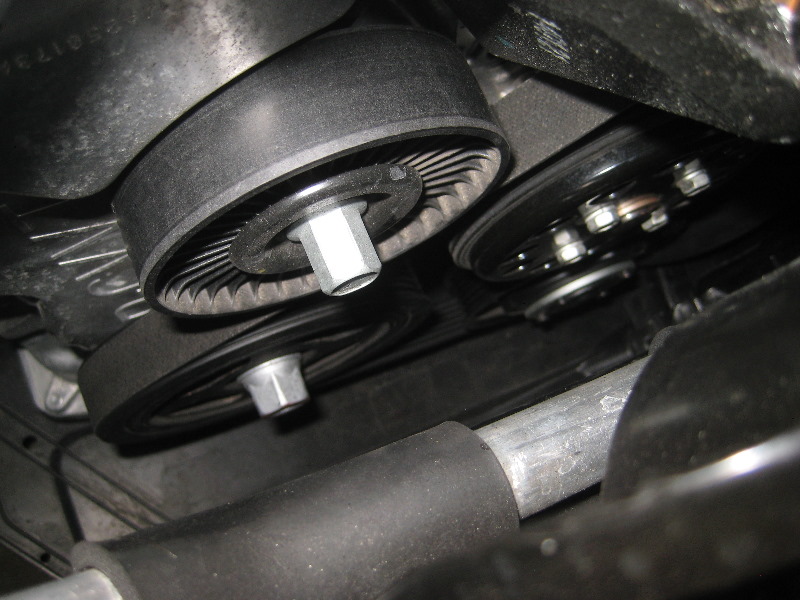 KiaRioSerpentineAccessoryBeltReplacementGuide025