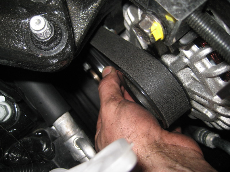 KiaRioSerpentineAccessoryBeltReplacementGuide028