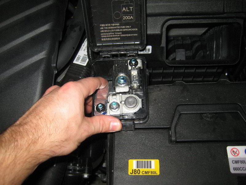 Kia-Sedona-12V-Automotive-Battery-Replacement-Guide-029