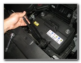 Kia-Sedona-12V-Automotive-Battery-Replacement-Guide-027