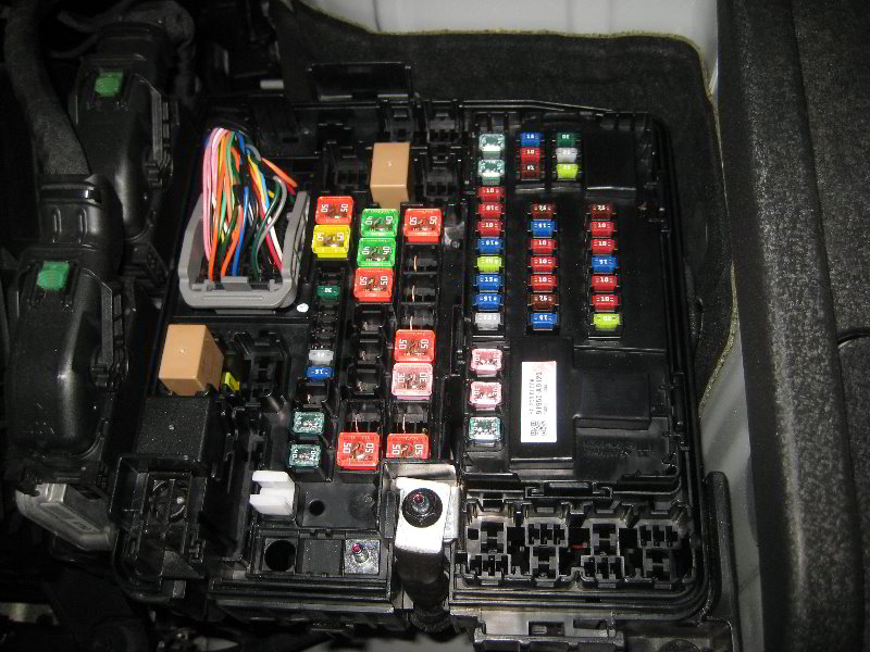 Kia-Sedona-Electrical-Fuses-Replacement-Guide-006