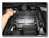 Kia-Sedona-Engine-Air-Filter-Replacement-Guide-003