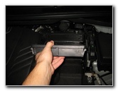 Kia-Sedona-Engine-Air-Filter-Replacement-Guide-007