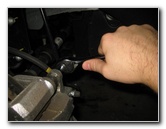 Kia-Sedona-Front-Brake-Pads-Replacement-Guide-008