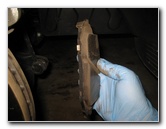 Kia-Sedona-Front-Brake-Pads-Replacement-Guide-018