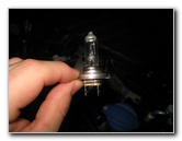 Kia-Sedona-Headlight-Bulbs-Replacement-Guide-006
