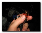 Kia-Sedona-Headlight-Bulbs-Replacement-Guide-024