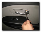 Kia-Sedona-Interior-Door-Panel-Removal-Guide-002