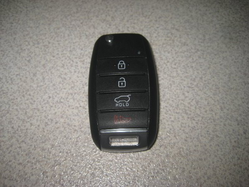 Kia-Sedona-Key-Fob-Battery-Replacement-Guide-001