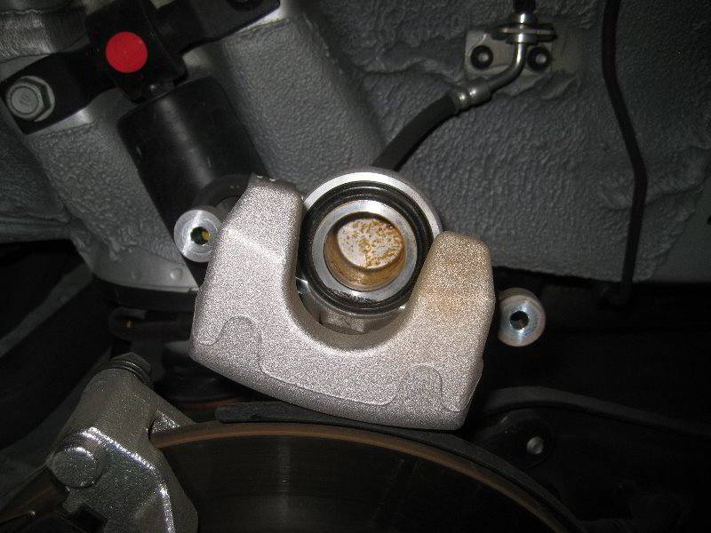Kia-Sedona-Rear-Brake-Pads-Replacement-Guide-013