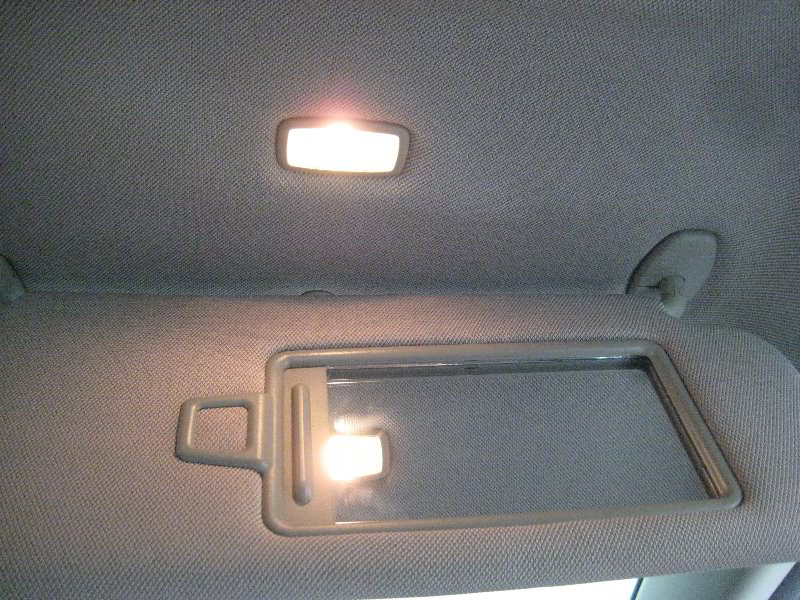 Kia-Sedona-Vanity-Mirror-Light-Bulb-Replacement-Guide-014