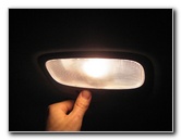 Kia-Sorento-Dome-Light-Bulb-Replacement-Guide-014