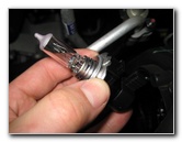 Kia-Sorento-Headlight-Bulbs-Replacement-Guide-020