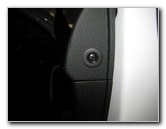 Kia-Sorento-Interior-Door-Panel-Removal-Guide-008