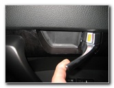 Kia-Sorento-Interior-Door-Panel-Removal-Guide-063