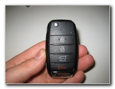 Kia-Sorento-Key-Fob-Battery-Replacement-Guide-015