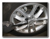 Kia-Sorento-Rear-Disc-Brake-Pads-Replacement-Guide-002