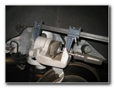 Kia-Sorento-Rear-Disc-Brake-Pads-Replacement-Guide-020
