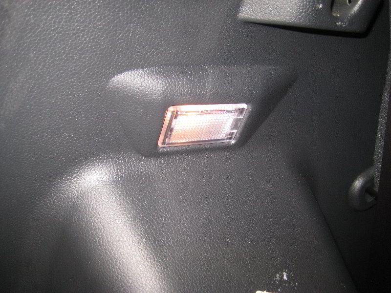 Kia-Soul-Cargo-Area-Light-Bulb-Replacement-Guide-001