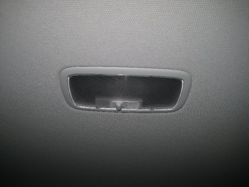 Kia-Soul-Dome-Light-Bulb-Replacement-Guide-001