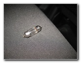 Kia-Soul-Dome-Light-Bulb-Replacement-Guide-007