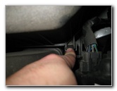 Kia-Soul-Engine-Air-Filter-Replacement-Guide-002