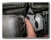 Kia-Soul-Engine-Air-Filter-Replacement-Guide-003