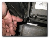 Kia-Soul-Engine-Air-Filter-Replacement-Guide-015