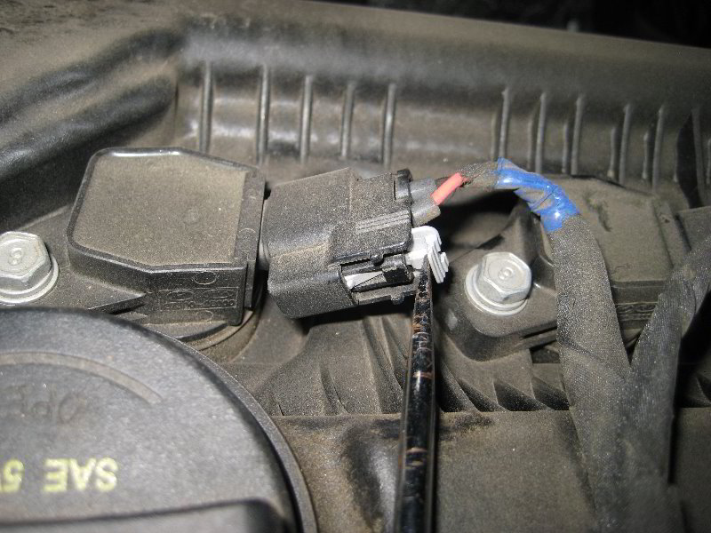 Kia-Soul-Engine-Spark-Plugs-Replacement-Guide-007