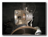 Kia-Soul-Front-Brake-Pads-Replacement-Guide-013