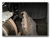 Kia-Soul-Front-Brake-Pads-Replacement-Guide-015