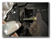 Kia-Soul-Front-Brake-Pads-Replacement-Guide-017