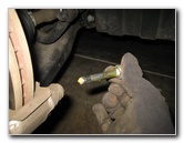 Kia-Soul-Front-Brake-Pads-Replacement-Guide-018