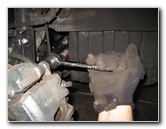 Kia-Soul-Front-Brake-Pads-Replacement-Guide-029