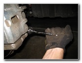 Kia-Soul-Front-Brake-Pads-Replacement-Guide-030