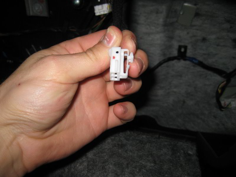 Kia-Soul-HVAC-Cabin-Air-Filter-Replacement-Guide-015