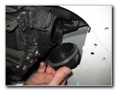 Kia-Soul-Headlight-Bulbs-Replacement-Guide-006