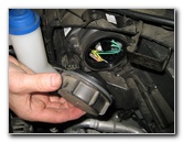 Kia-Soul-Headlight-Bulbs-Replacement-Guide-017