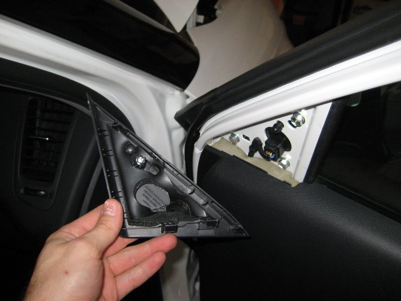 Kia-Soul-Interior-Door-Panel-Removal-Guide-003