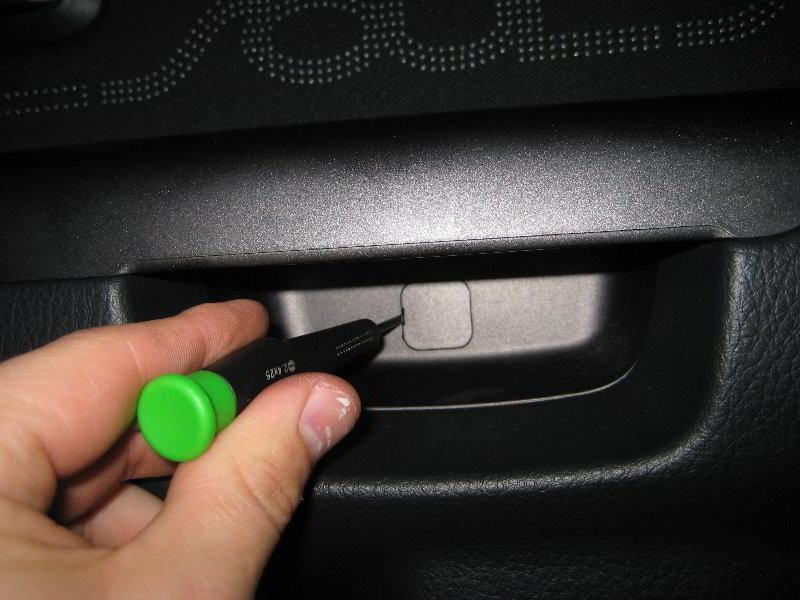 Kia-Soul-Interior-Door-Panel-Removal-Guide-006