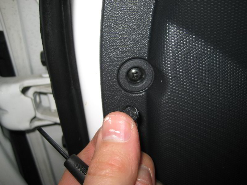 Kia-Soul-Interior-Door-Panel-Removal-Guide-009