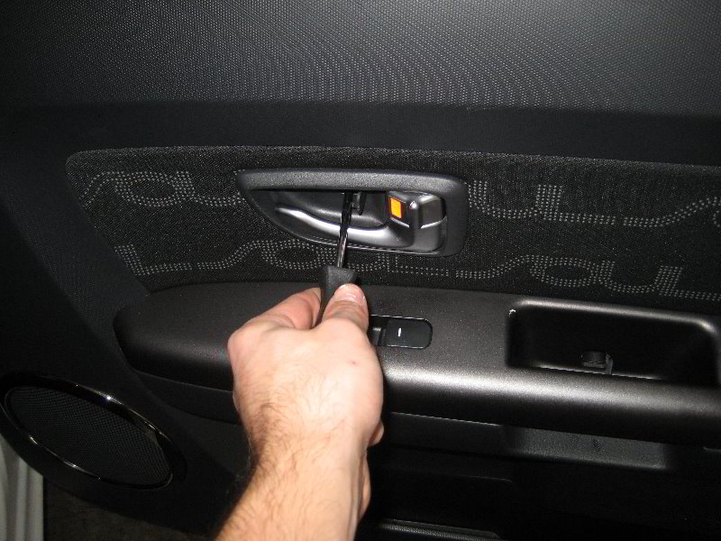 Kia-Soul-Interior-Door-Panel-Removal-Guide-013